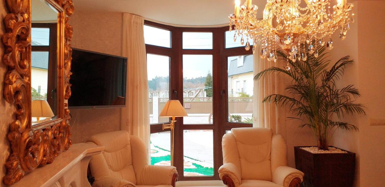 Casa Victoria Garden Con Jacuzzi Y Piscina Villa Caldas De Reis Exterior foto