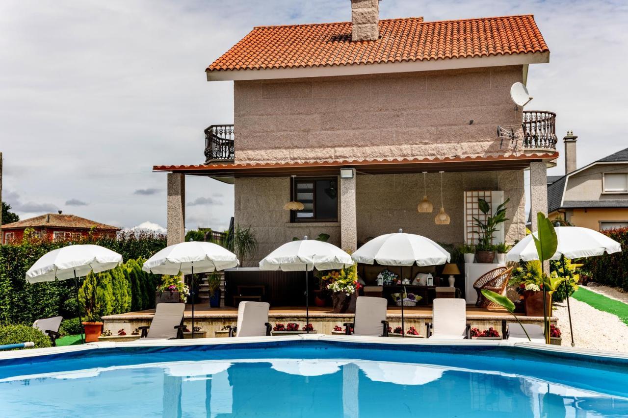 Casa Victoria Garden Con Jacuzzi Y Piscina Villa Caldas De Reis Exterior foto